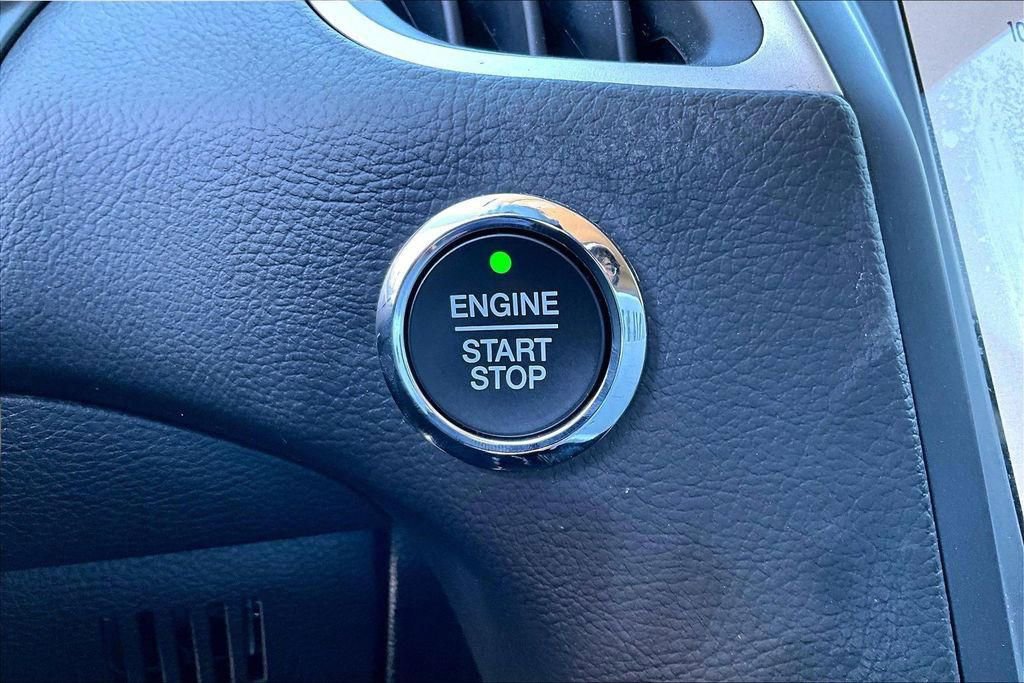 Used 2022 Ford Edge SE w/ Black Appearance Package image 31