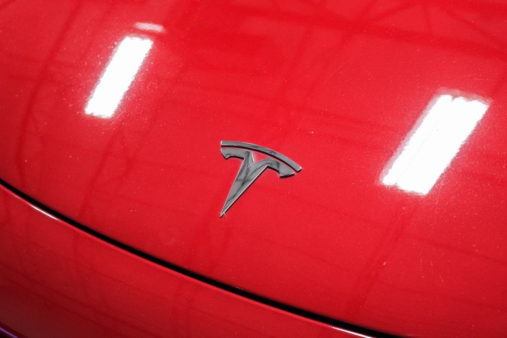 Used 2018 Tesla Model 3 Long Range image 54