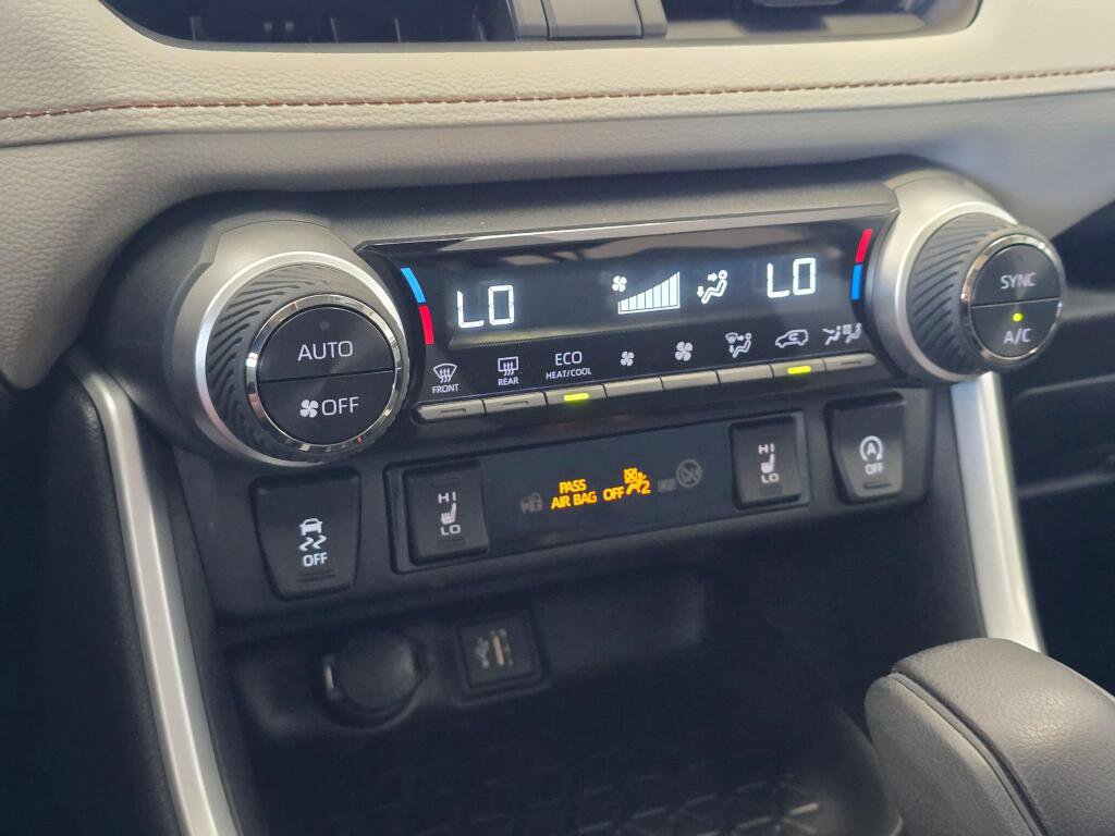 Used 2023 Toyota RAV4 XLE w/ Convenience Package AWD/4WD image 33