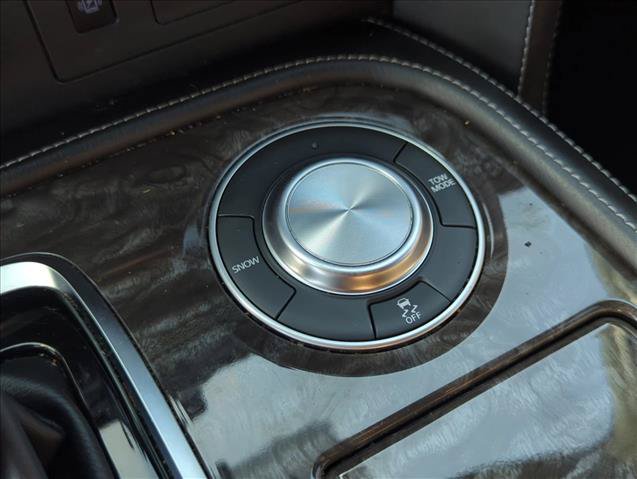 Used 2022 Nissan Armada Platinum RWD image 22
