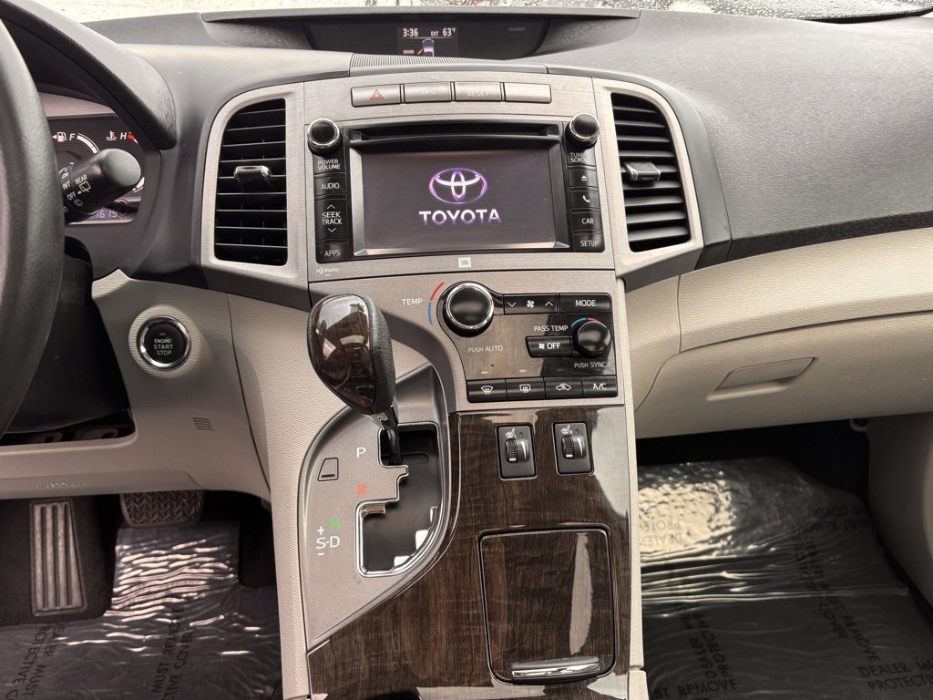 Used 2013 Toyota Venza XLE image 27