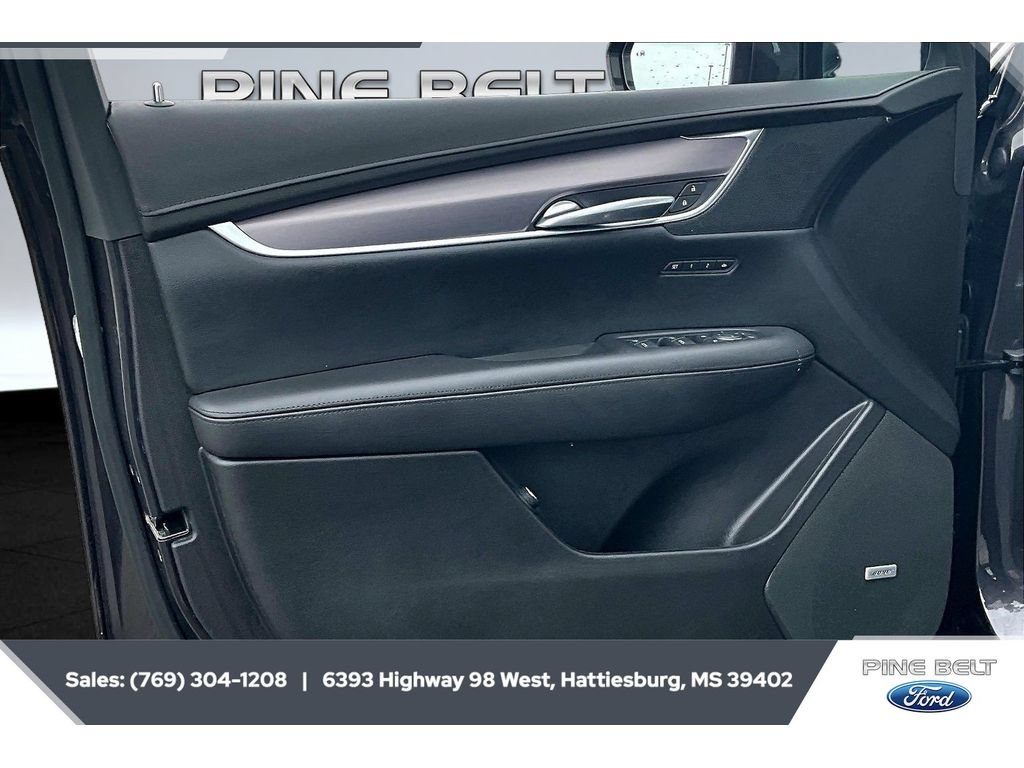 Used 2019 Cadillac XT5 Luxury FWD image 17