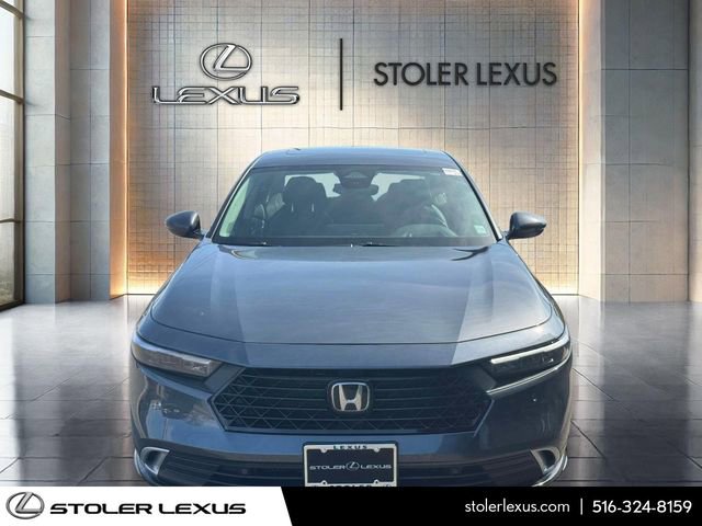 Used 2025 Honda Accord Touring image 2