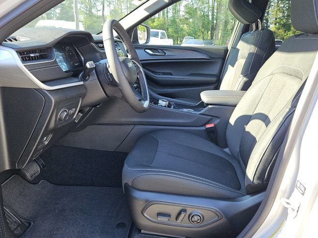 New 2026 Jeep Grand Cherokee Laredo X AWD/4WD image 10