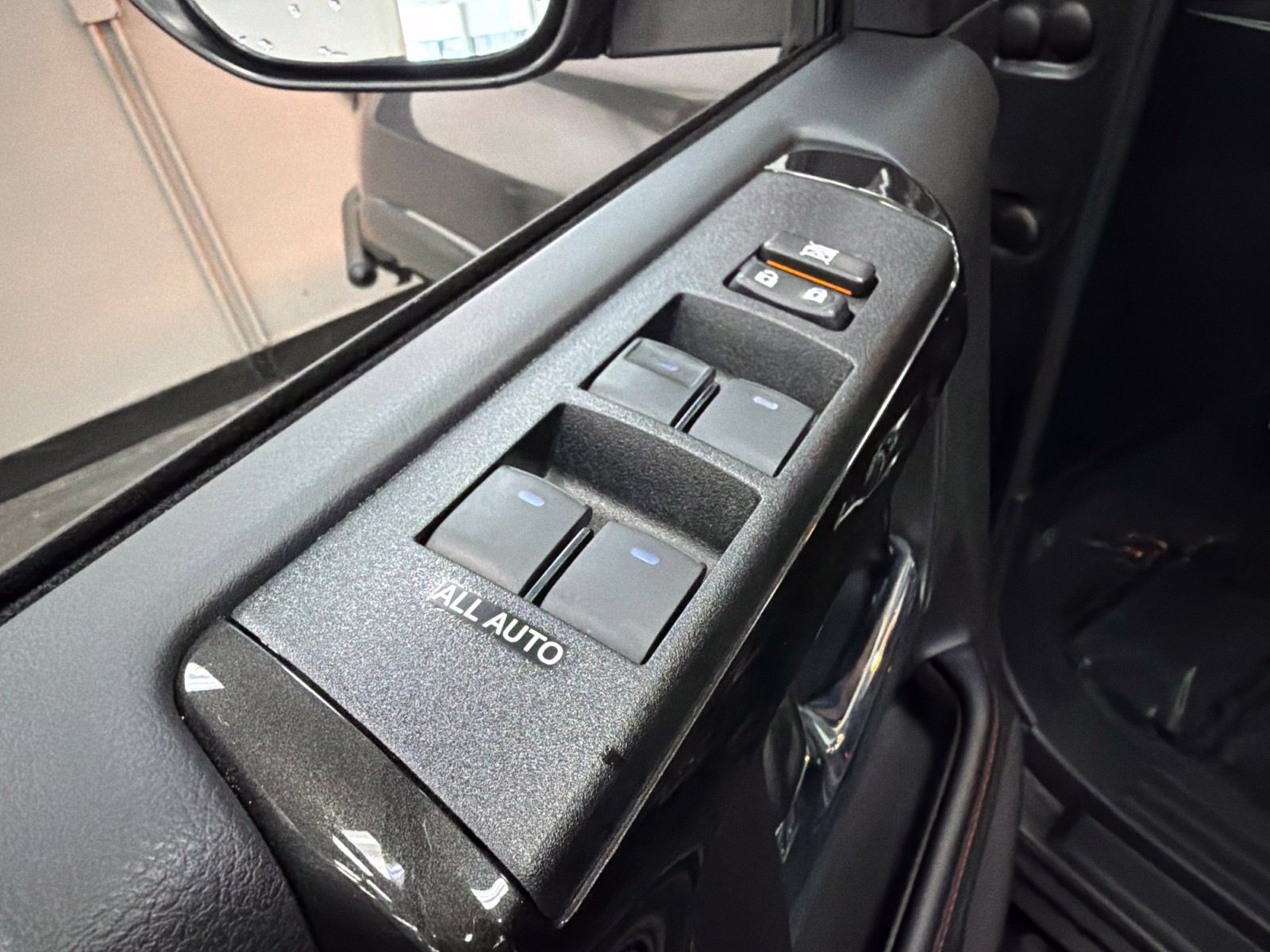 Used 2023 Toyota 4Runner TRD Off-Road Premium w/ Off Road Premium Plus Package AWD/4WD image 19