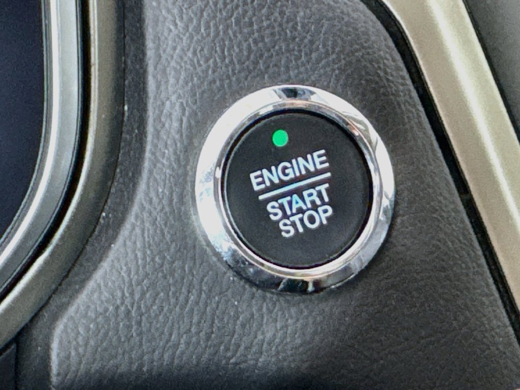 Used 2016 Ford Fusion SE w/ Equipment Group 202A AWD/4WD image 18
