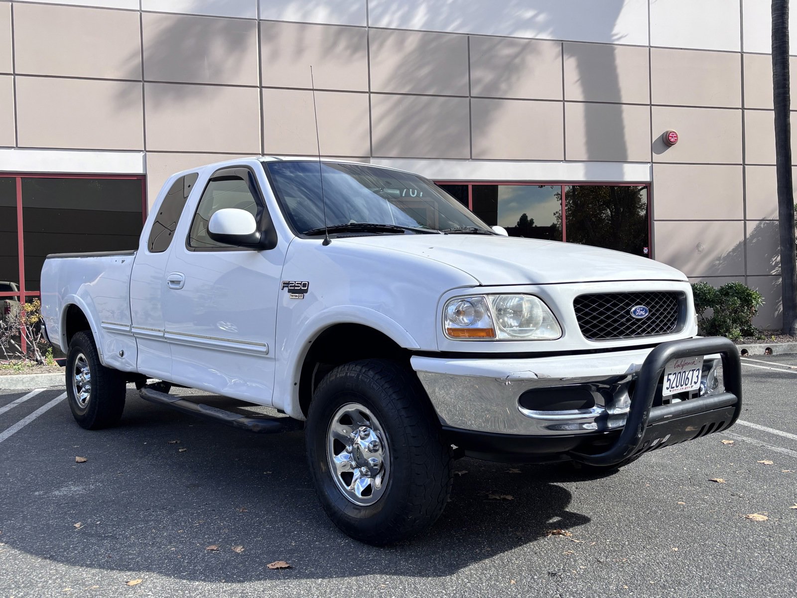 Used 1998 Ford F250 4x4 SuperCab image 8