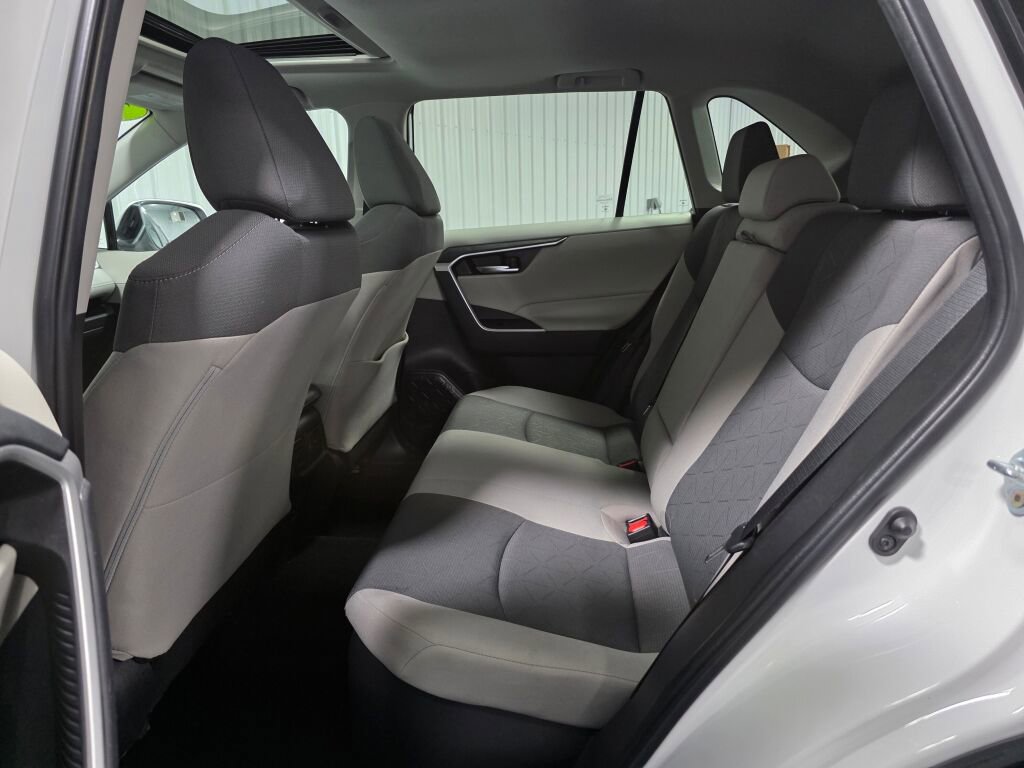 Used 2024 Toyota RAV4 XLE w/ Convenience Package AWD/4WD image 11