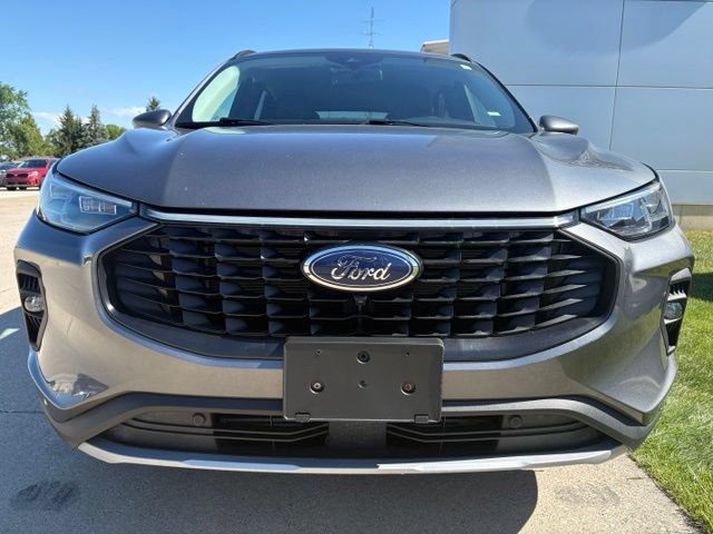 Used 2024 Ford Escape Platinum AWD/4WD image 7