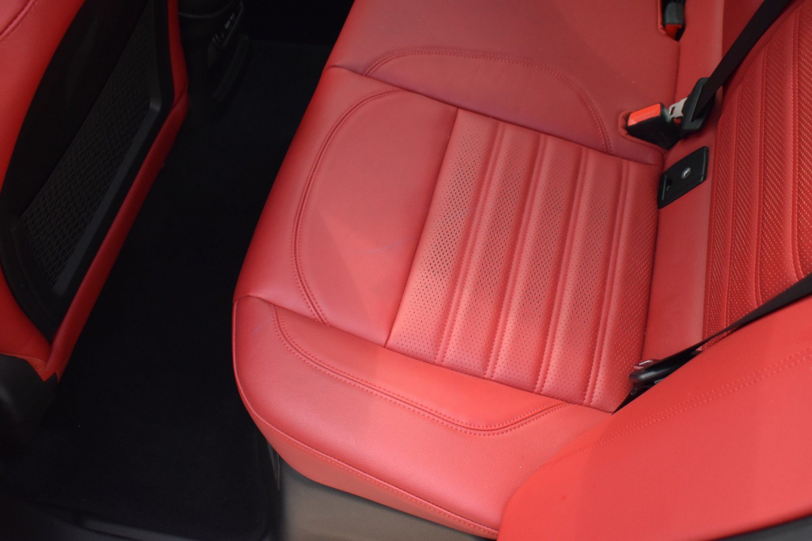 Used 2022 Alfa Romeo Stelvio Veloce AWD/4WD image 27