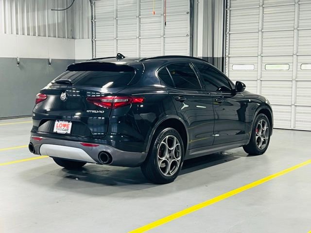 Used 2022 Alfa Romeo Stelvio Ti AWD/4WD image 22