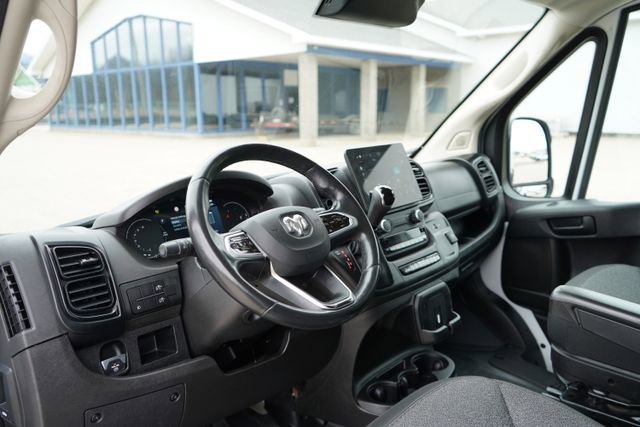 Used 2024 RAM ProMaster 2500 w/ Premium Convenience Group image 15