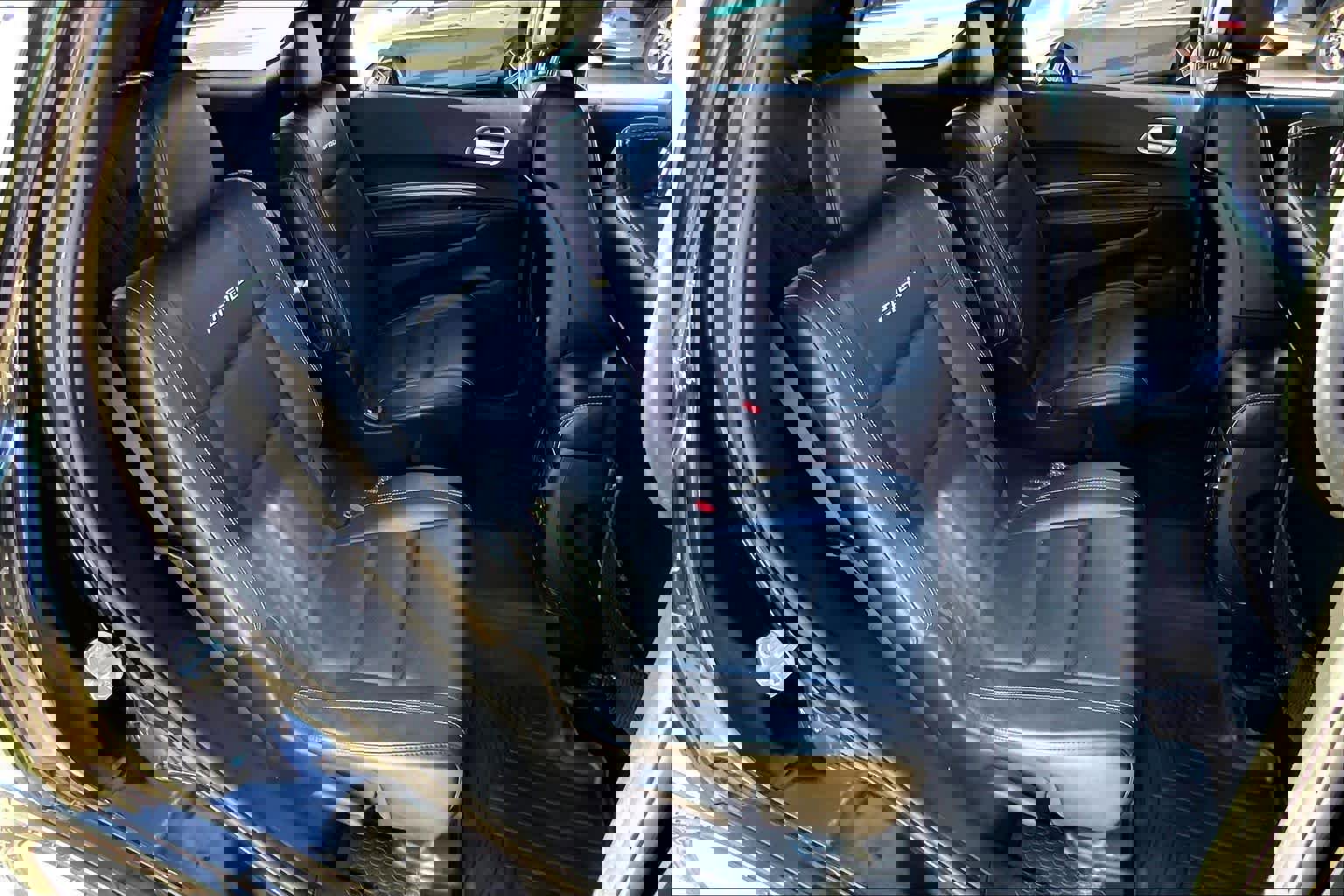 Used 2018 Dodge Durango Citadel w/ Technology Group image 19