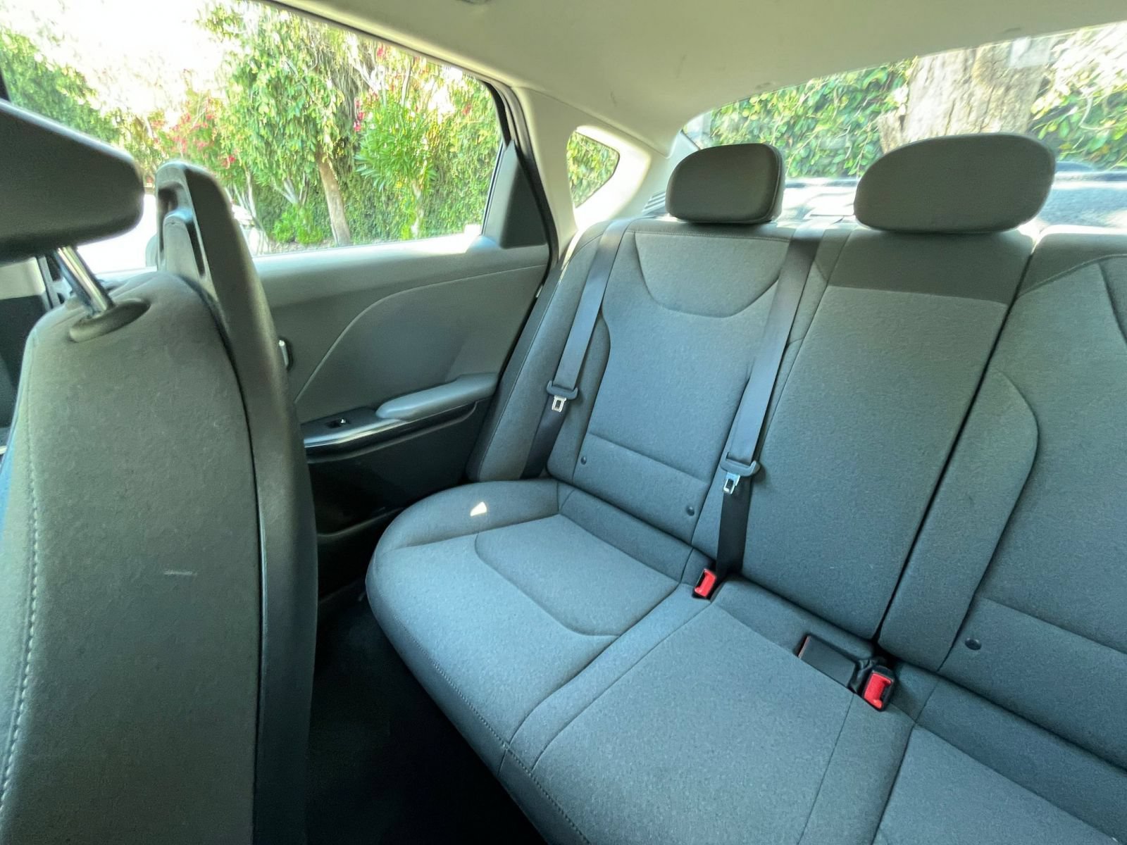 Used 2025 Kia K4 FWD image 38