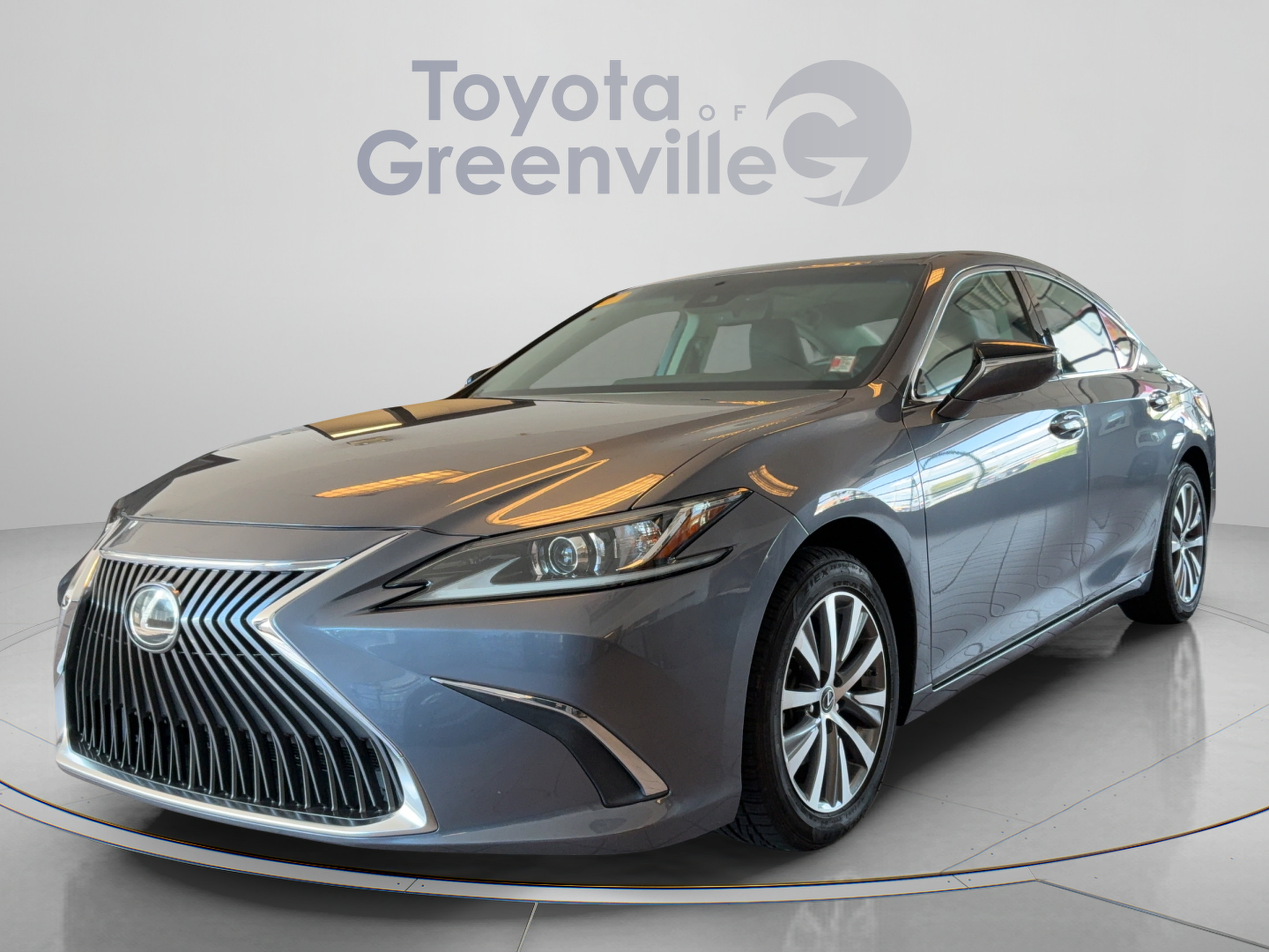 Used 2021 Lexus ES 350 w/ Accessory Package 2