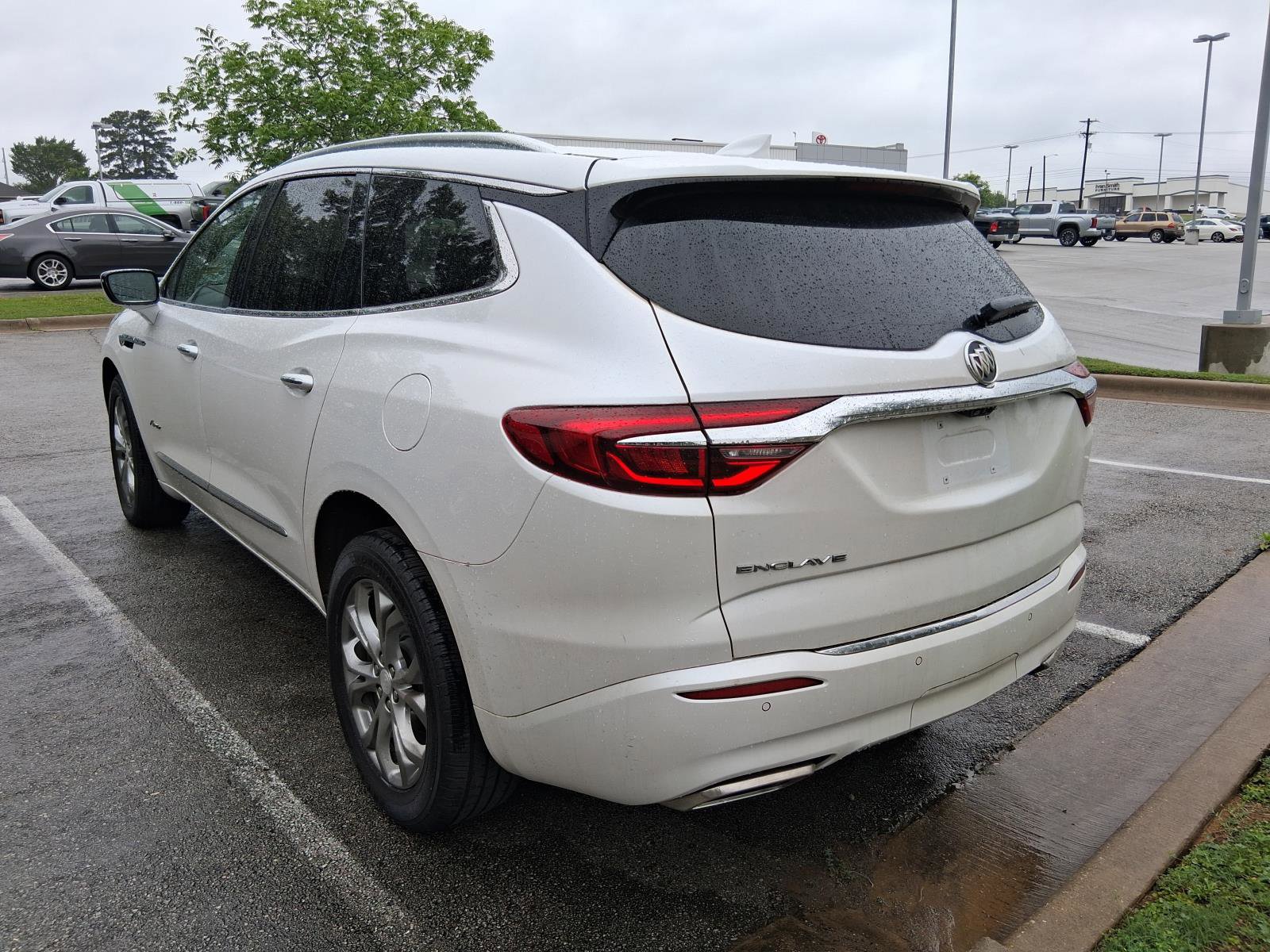 Used 2021 Buick Enclave Avenir w/ LPO, Floor Liner Package FWD image 8