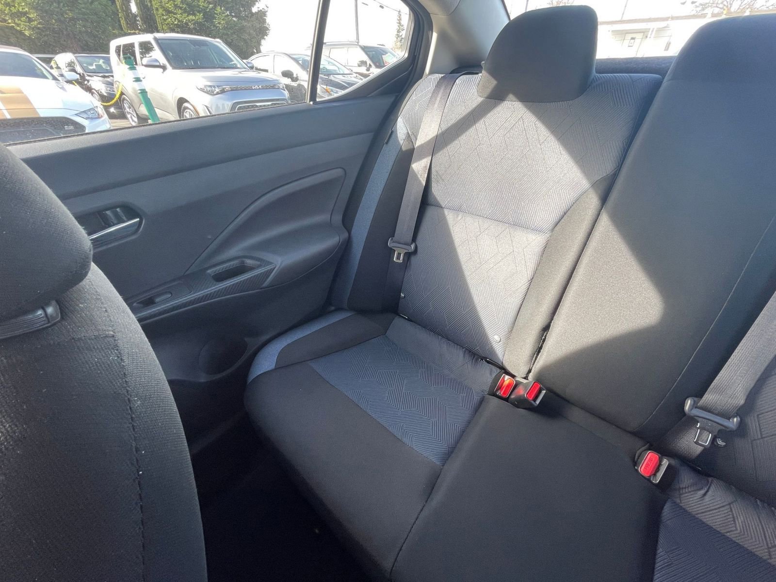 Used 2025 Nissan Versa SV image 34