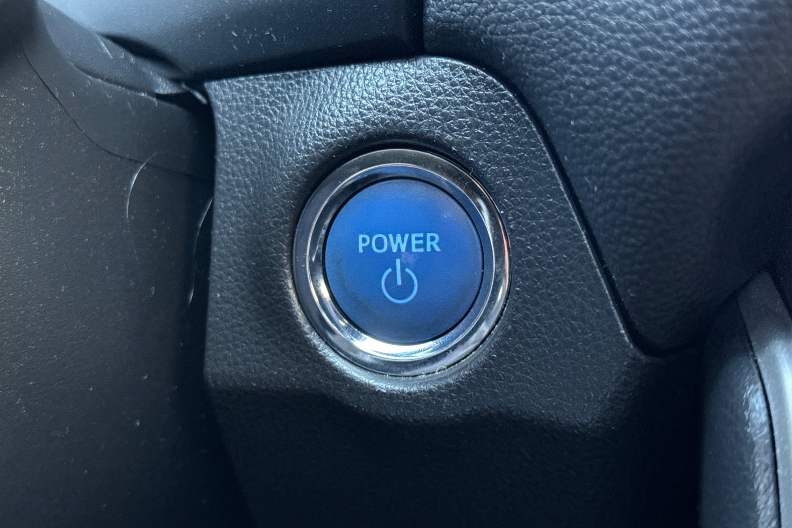 Used 2021 Toyota RAV4 XSE AWD/4WD image 17