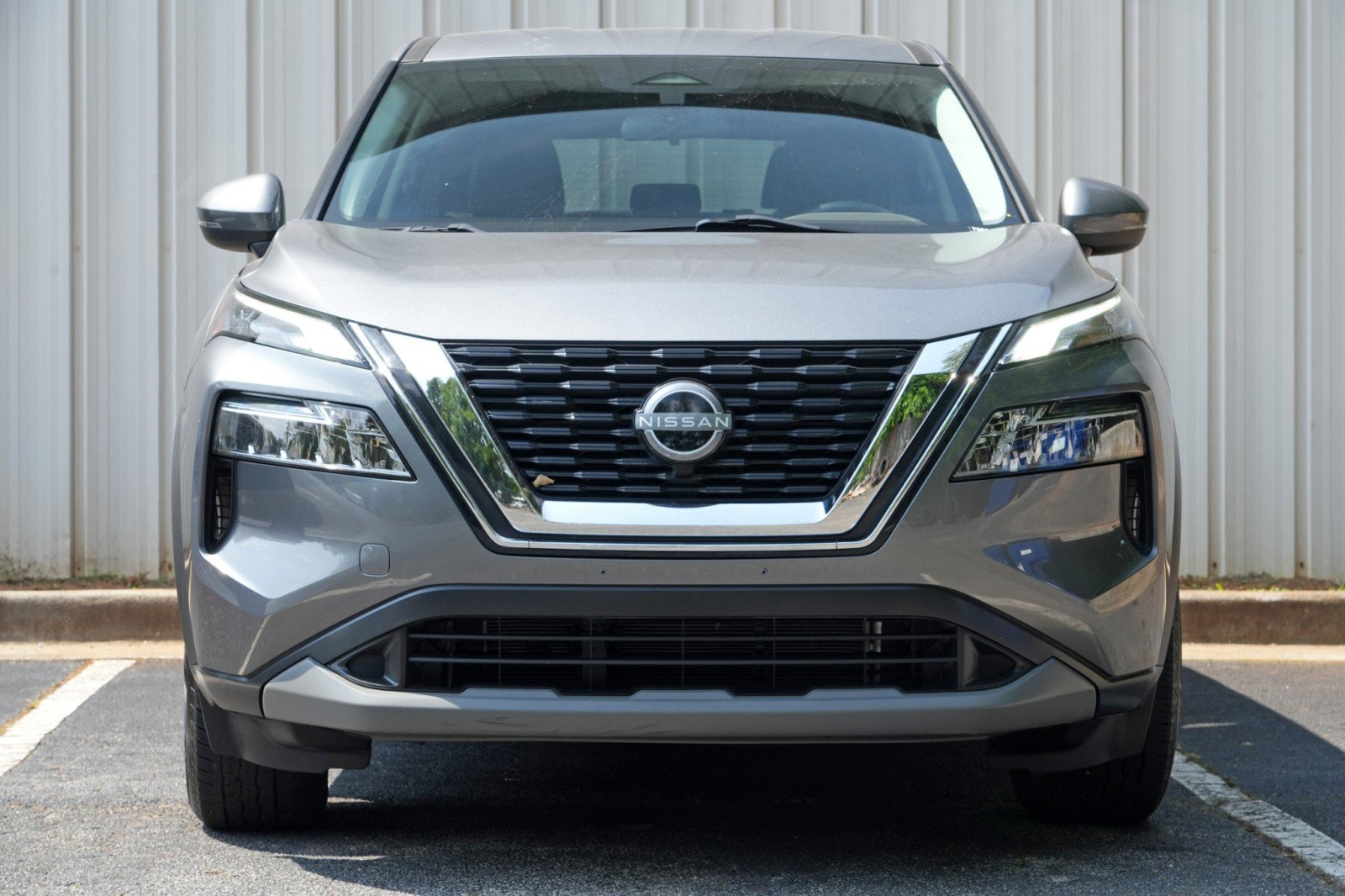 Used 2022 Nissan Rogue SV FWD image 6