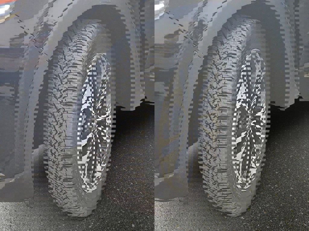 Used 2020 Hyundai Santa Fe Limited image 35