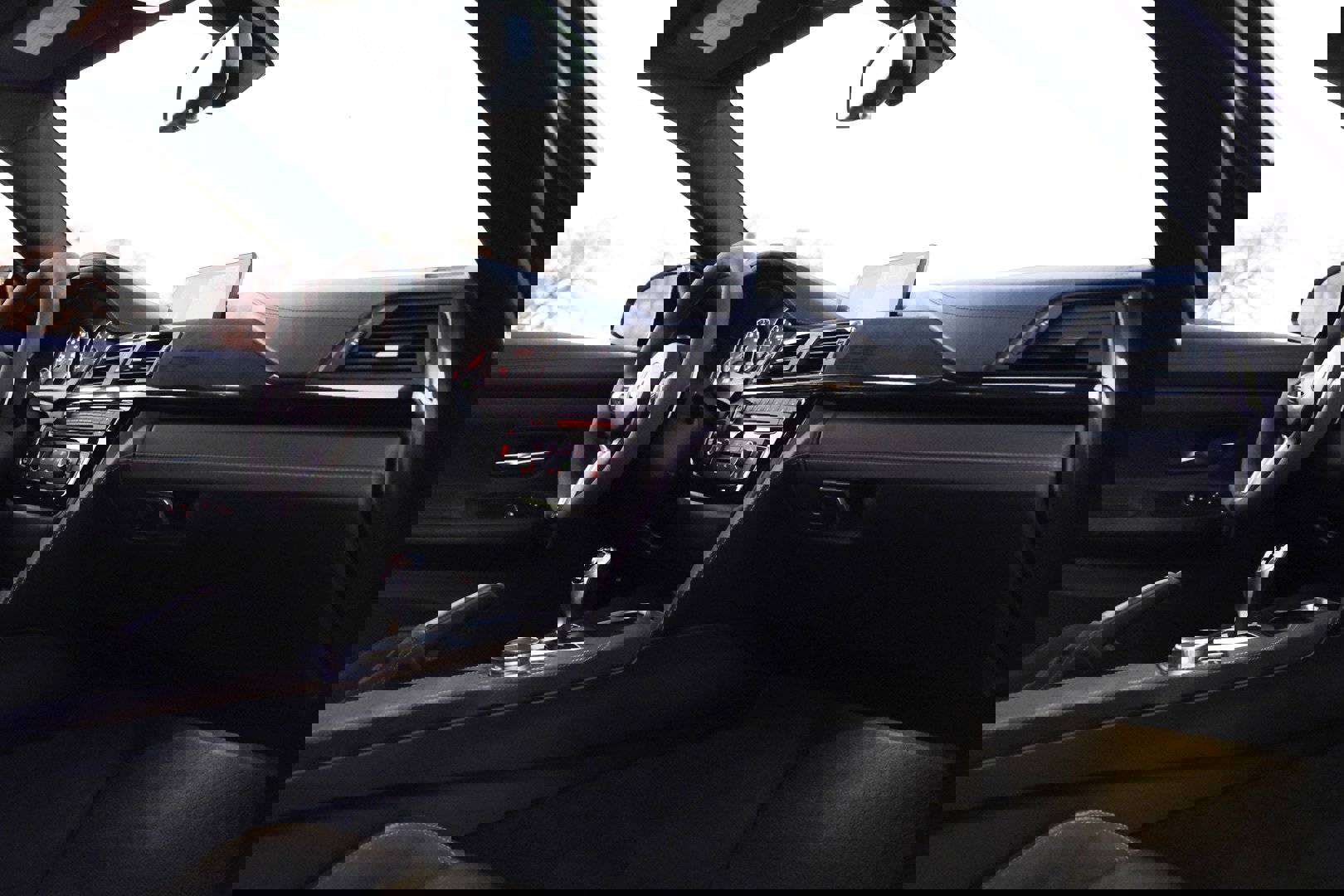 Used 2019 BMW M4 CS w/ Executive Package image 26