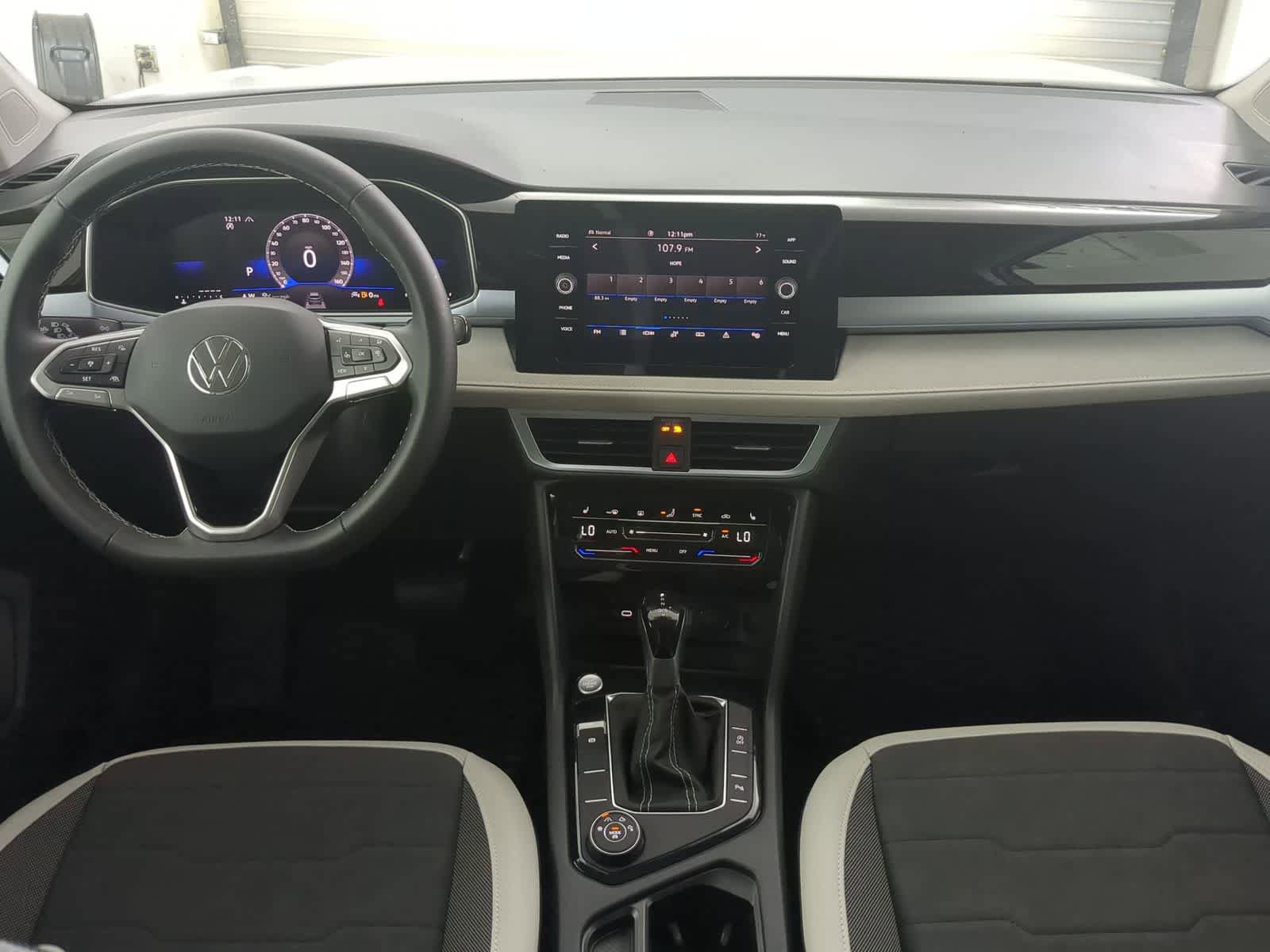 New 2025 Volkswagen Taos SE AWD/4WD image 15