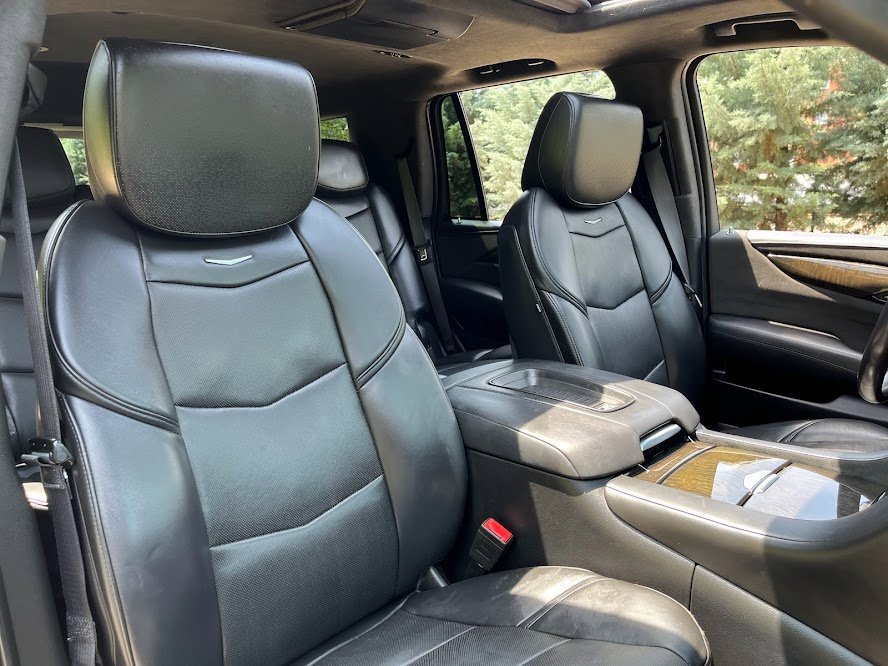 Used 2019 Cadillac Escalade Platinum image 39