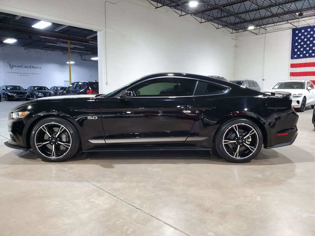 Used 2017 Ford Mustang GT Premium image 13