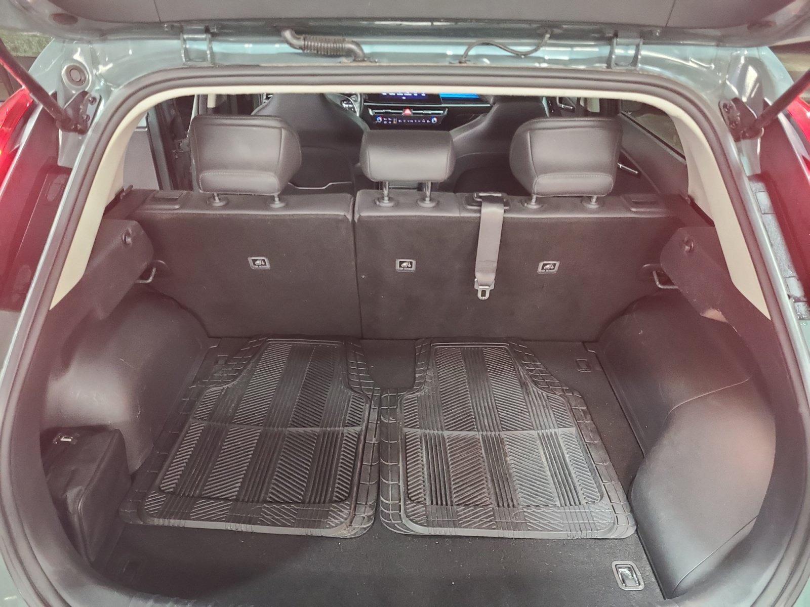 Used 2023 Kia Niro EX w/ EX Cold Weather Package FWD image 34