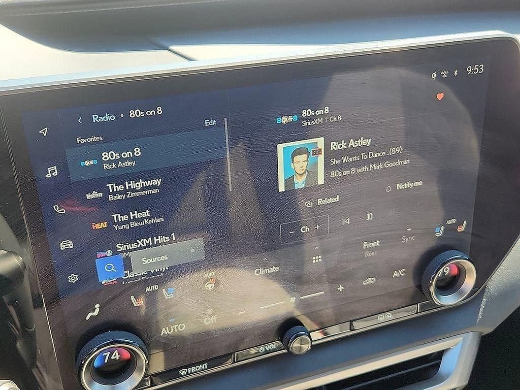 Used 2024 Lexus RX 350 Premium w/ Accessory Package (P2) image 18