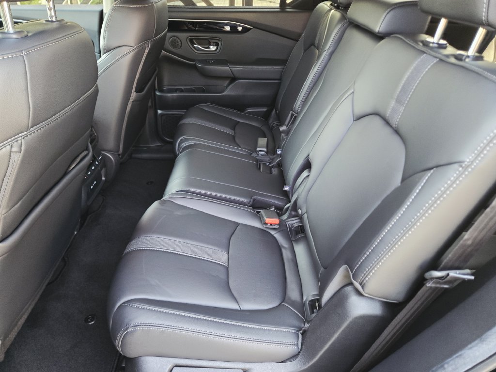Certified 2025 Honda Pilot EX-L image 16