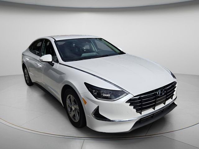 Used 2023 Hyundai Sonata SE FWD image 4