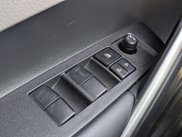 Used 2026 Toyota Corolla Cross L FWD image 22