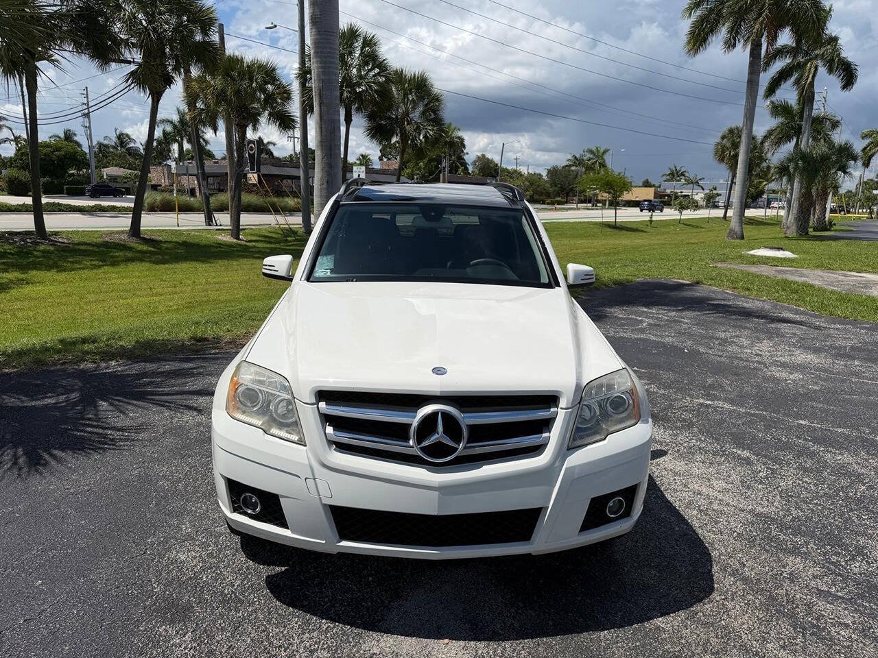 Used 2010 Mercedes-Benz GLK 350 2WD image 10