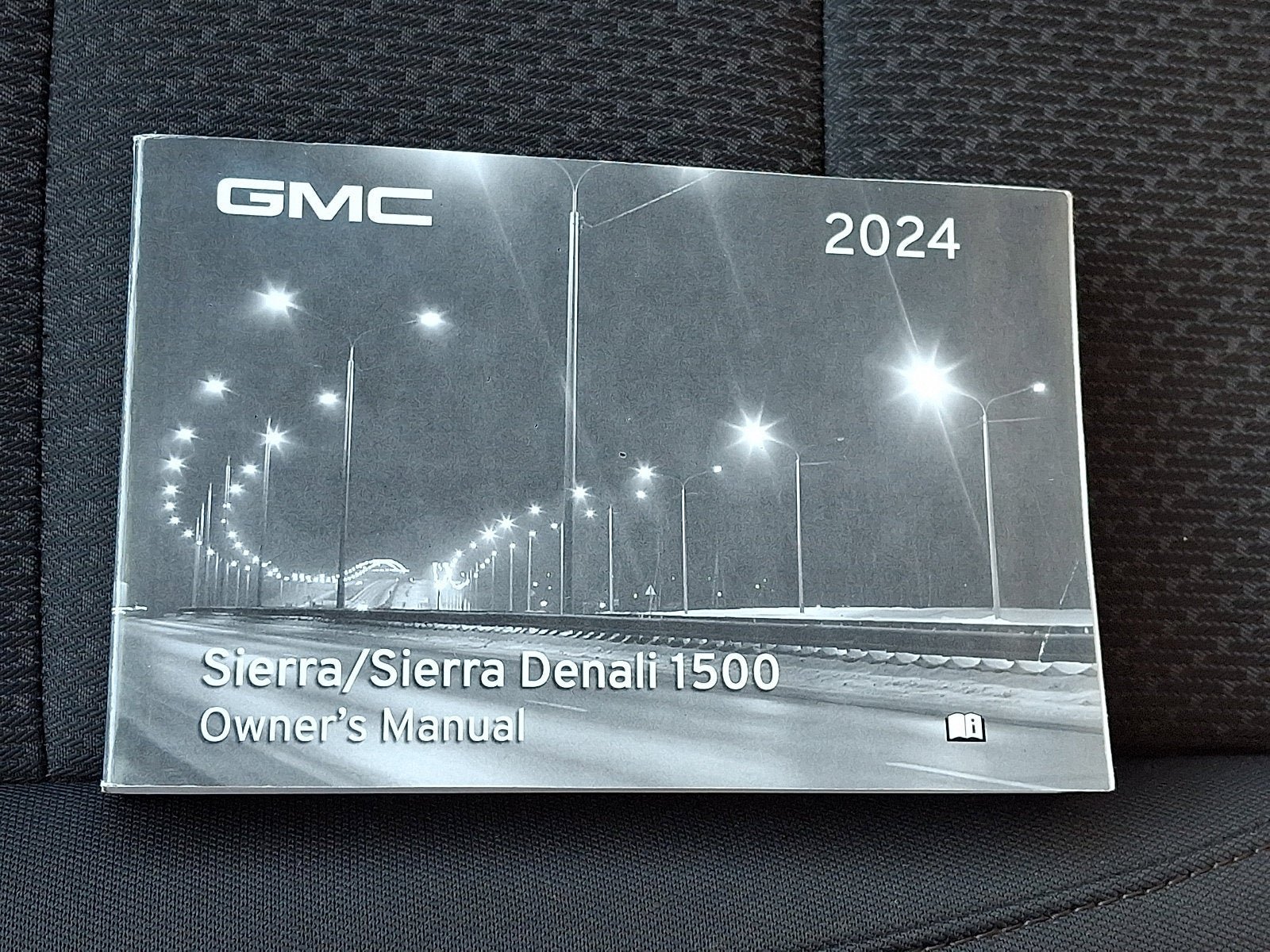 Used 2024 GMC Sierra 1500 Pro w/ Graphite Edition AWD/4WD image 25