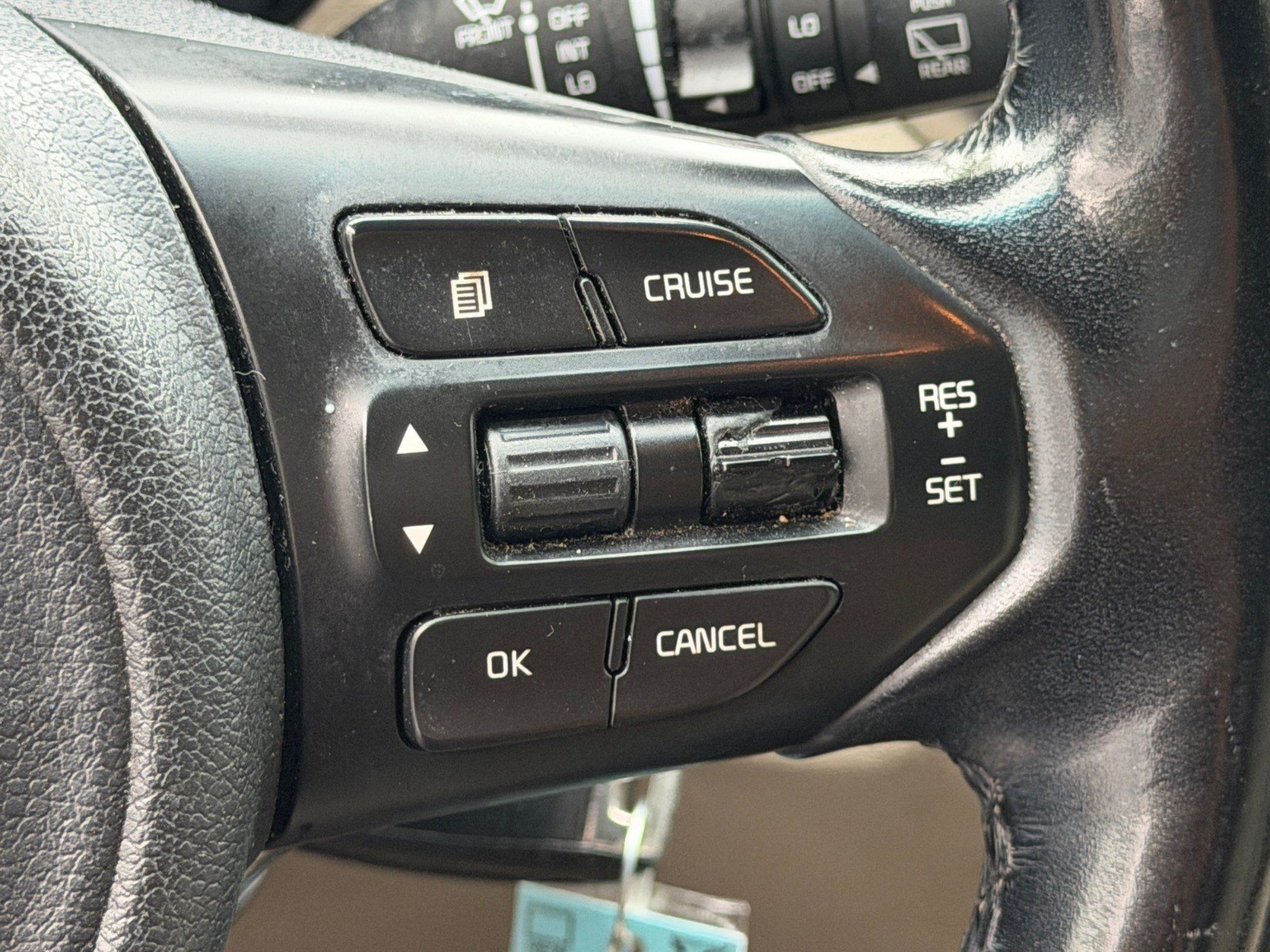 Used 2016 Kia Sorento EX FWD image 23