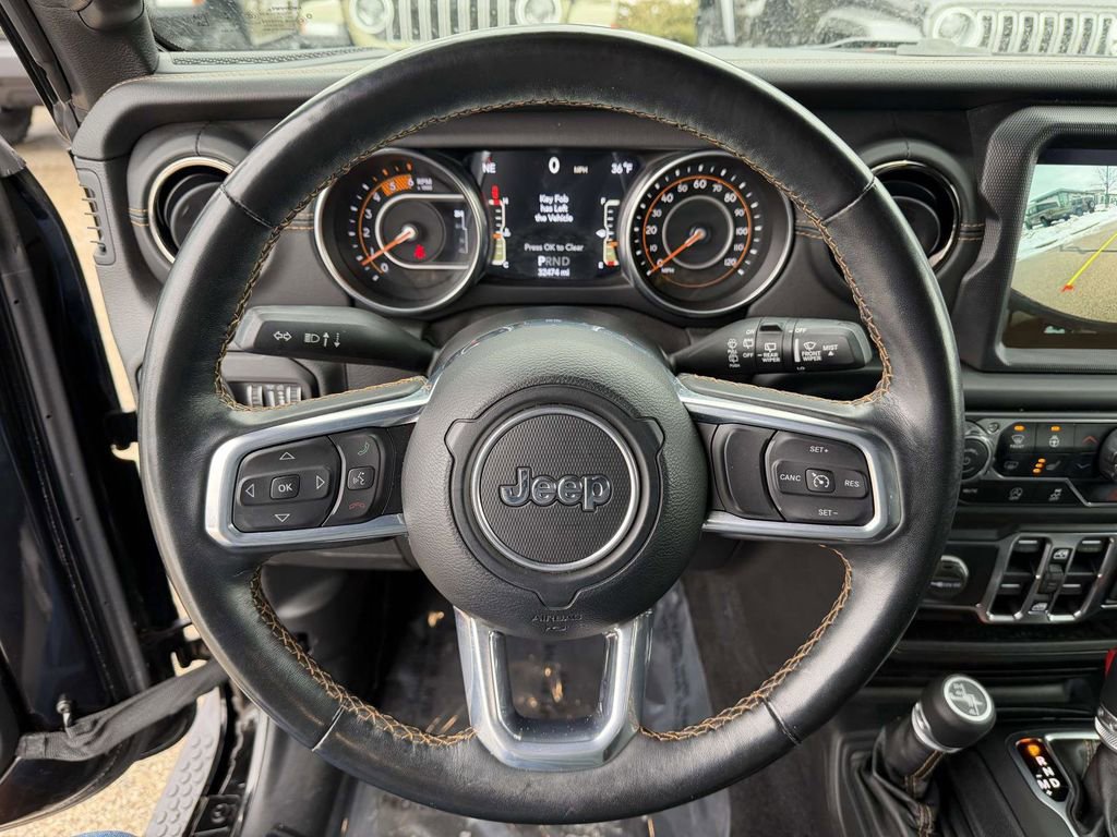 Used 2021 Jeep Wrangler Unlimited Sahara AWD/4WD image 28