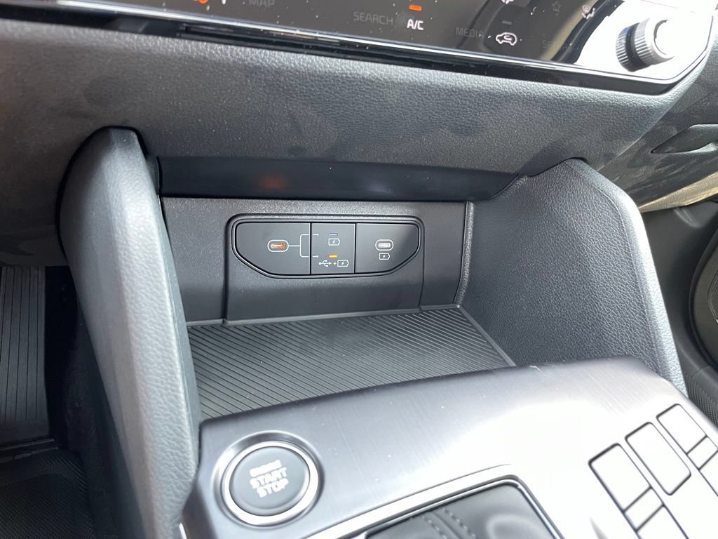 New 2026 Kia Sportage LX w/ LX Convenience Package FWD image 19