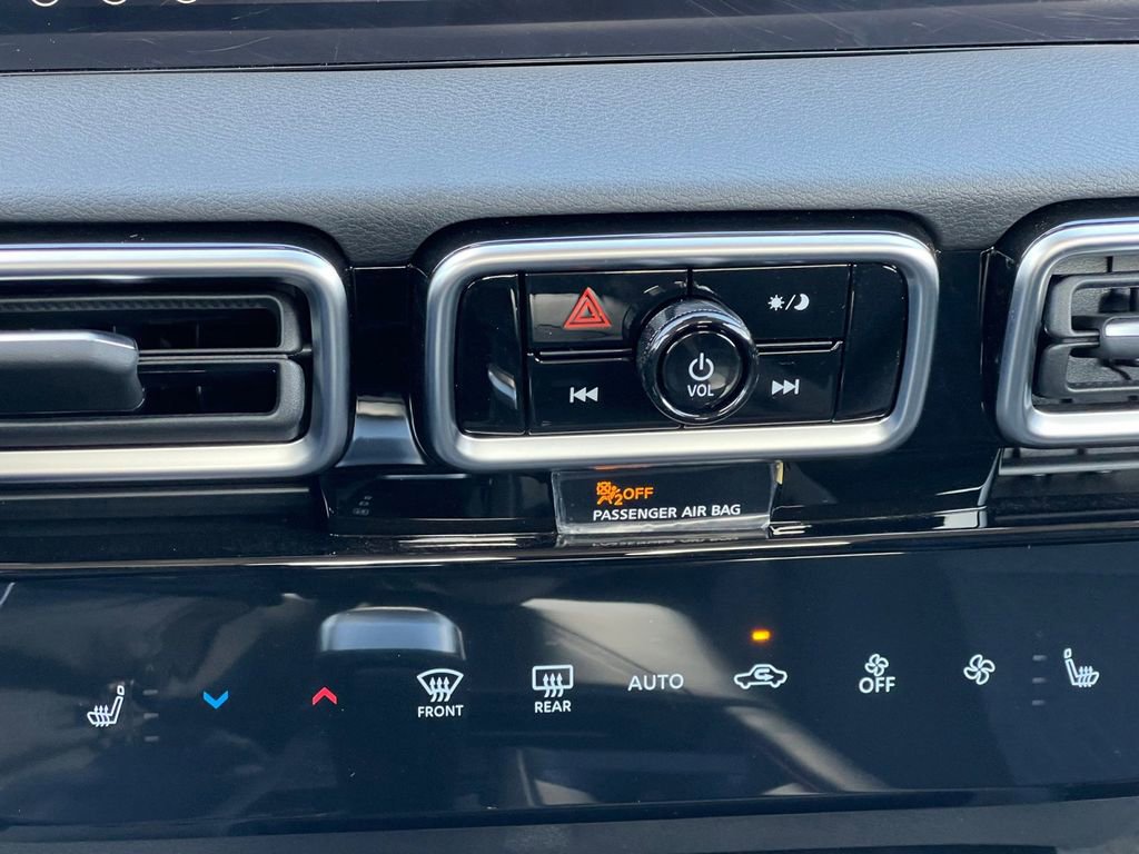 New 2026 Nissan Sentra SV w/ SV Convenience Package image 4