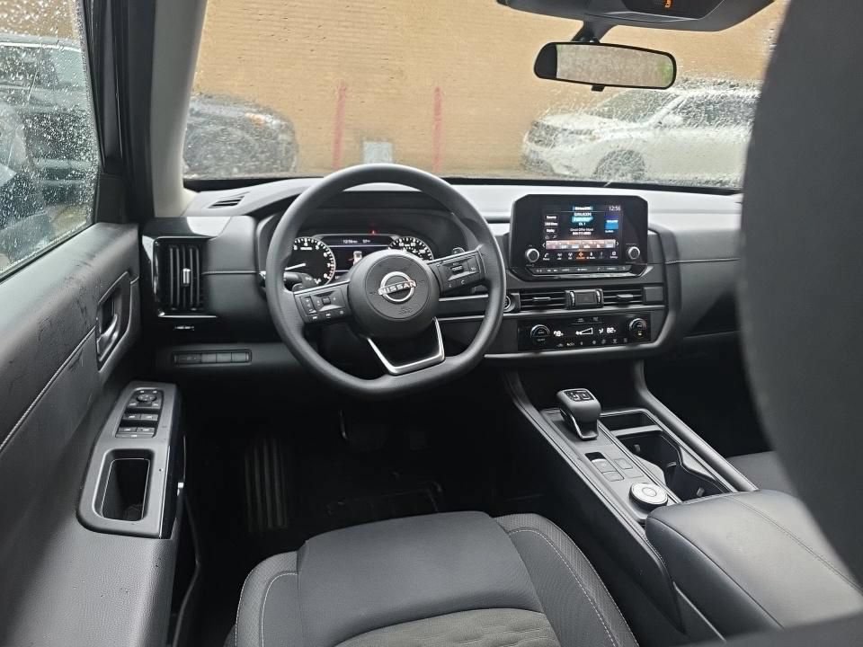 Used 2024 Nissan Pathfinder S AWD/4WD image 35