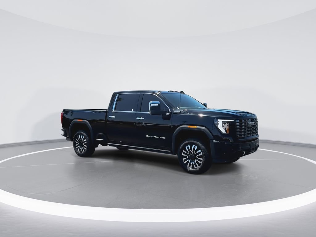 Used 2025 GMC Sierra 2500 Denali Ultimate AWD/4WD image 2