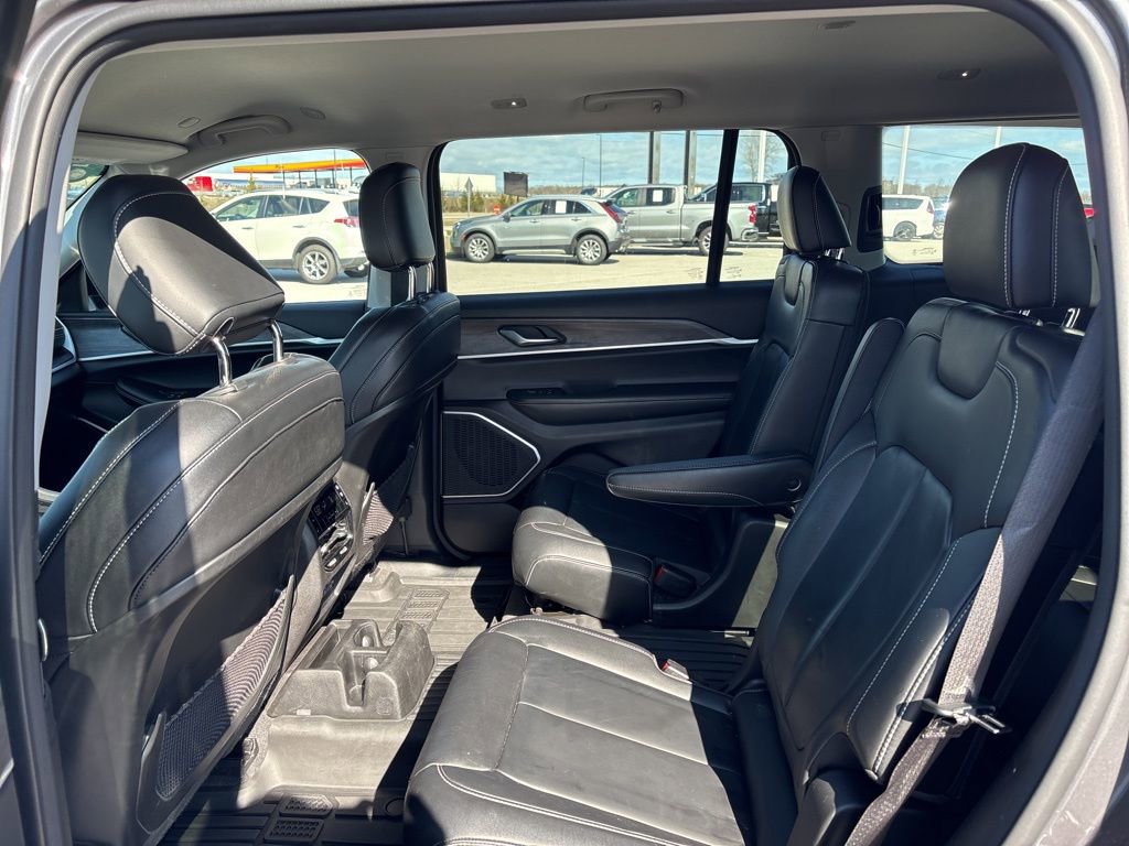 Used 2021 Jeep Grand Cherokee L Limited image 16