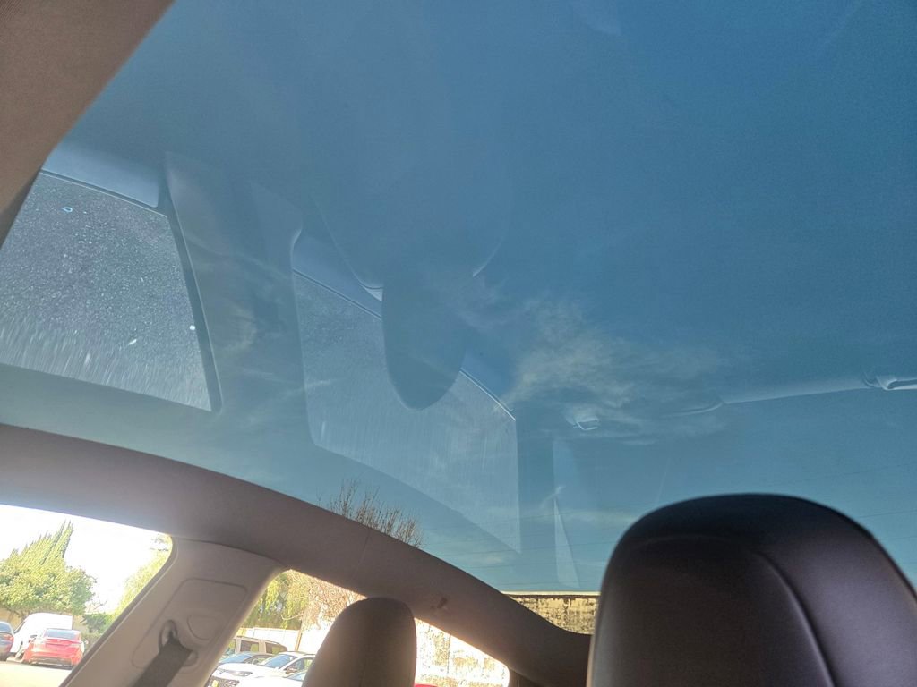 Used 2023 Tesla Model Y Long Range image 16