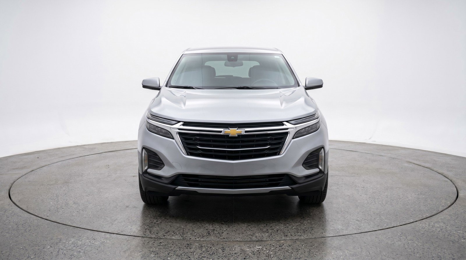Used 2025 Chevrolet Equinox LT FWD image 2