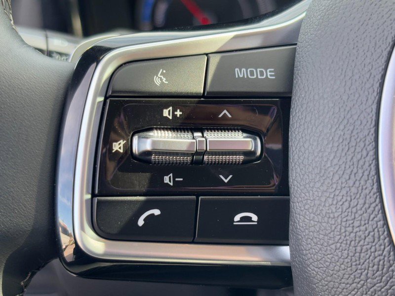 Used 2024 Kia Sorento EX image 17