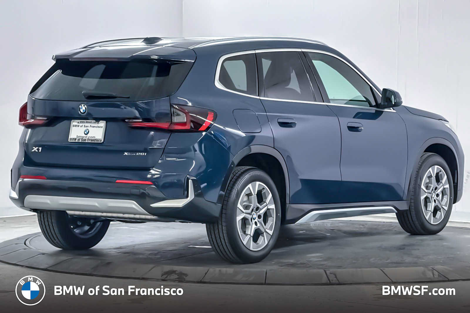 New 2026 BMW X1 xDrive28i w/ Convenience Package AWD/4WD image 1