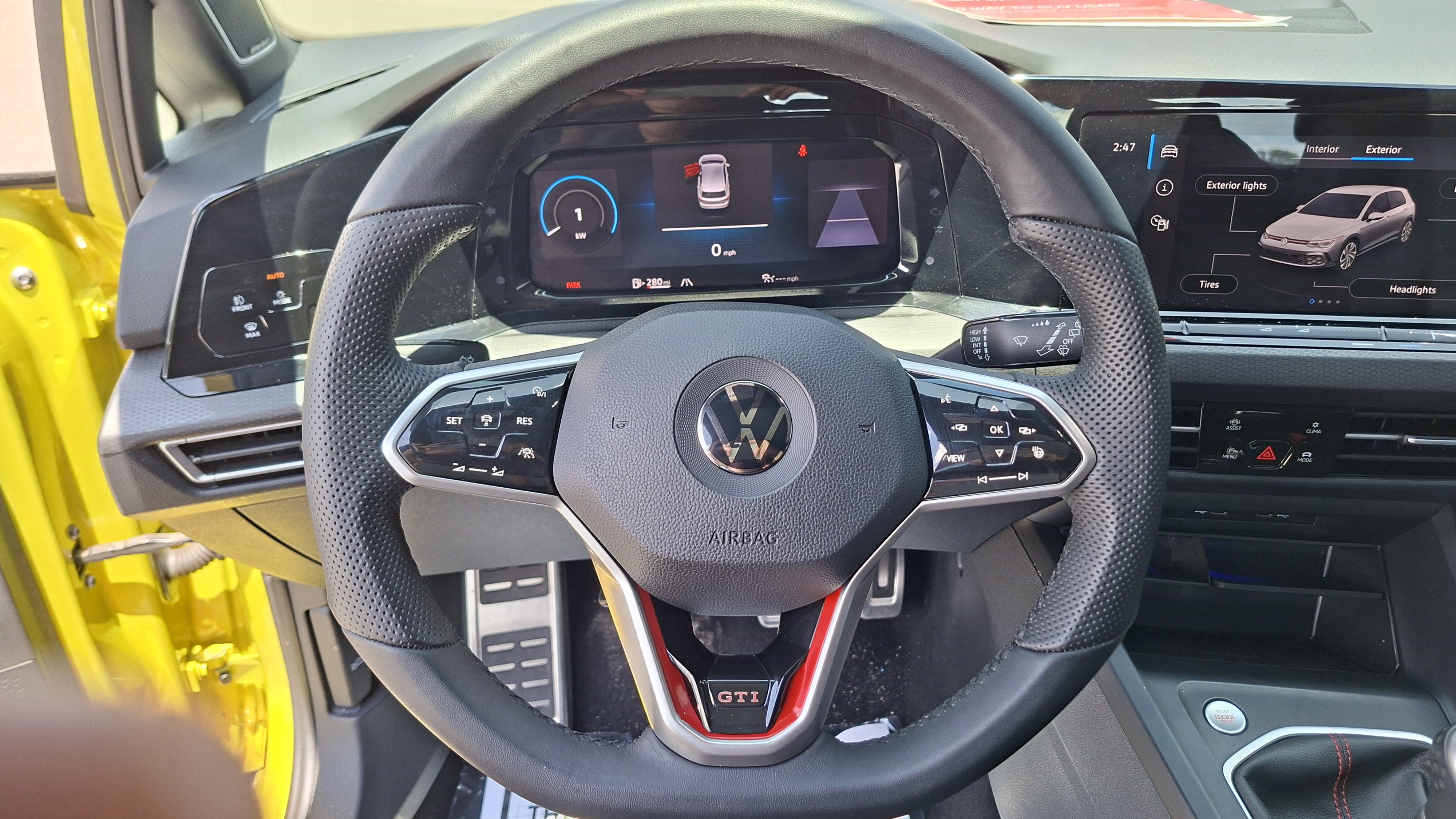 Used 2022 Volkswagen GTI Autobahn FWD image 11