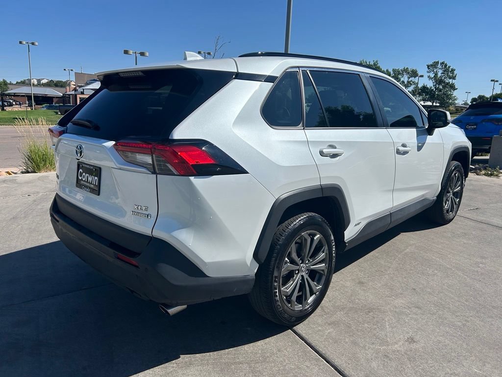 Used 2023 Toyota RAV4 XLE Premium AWD/4WD image 9