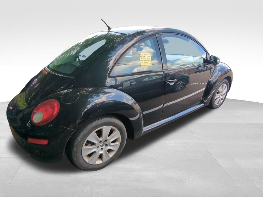 Used 2008 Volkswagen Beetle S FWD image 5