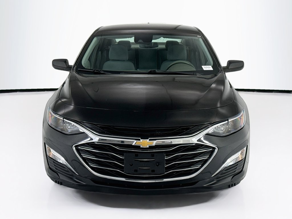 Used 2023 Chevrolet Malibu LS FWD image 2